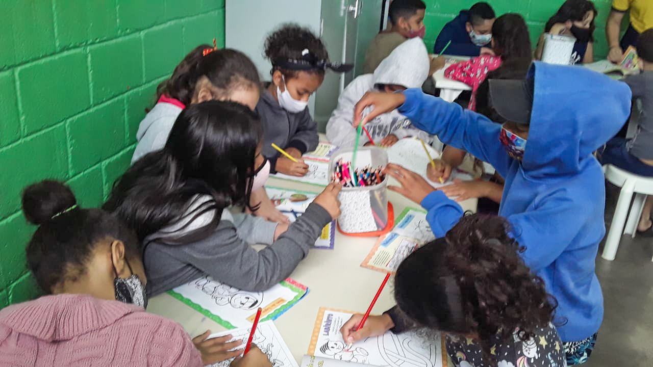 Casa dos meninos II Igrejinha - Guaianazes-014.jpg