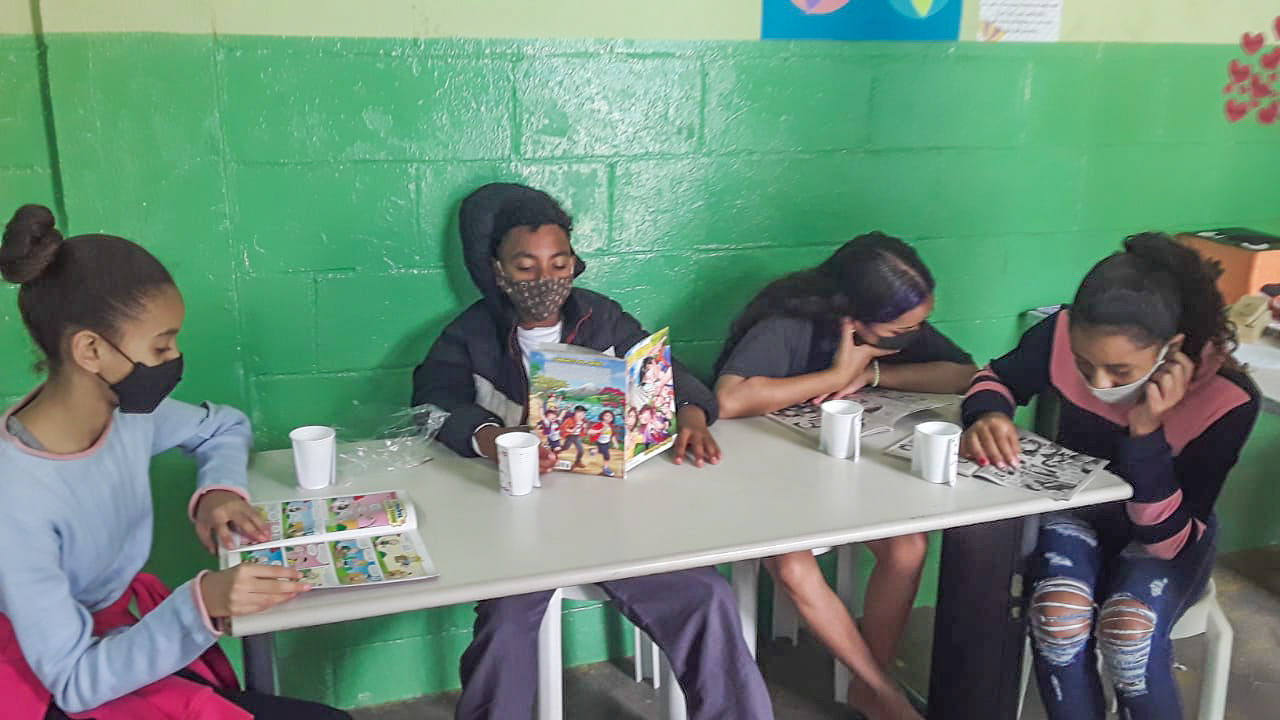 Casa dos meninos II Igrejinha - Guaianazes-023.jpg